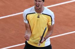 开云体育入口-世界网球队力克欧洲网球队，兹维列夫制霸全场的简单介绍