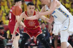 开云APP-包含山东队完胜山西队，武切维奇统治全场的词条