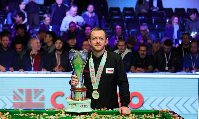 黄金一代球员崭露头角瞩目登顶的简单介绍 黄金一代球员崭露头角瞩目登顶的简单介绍