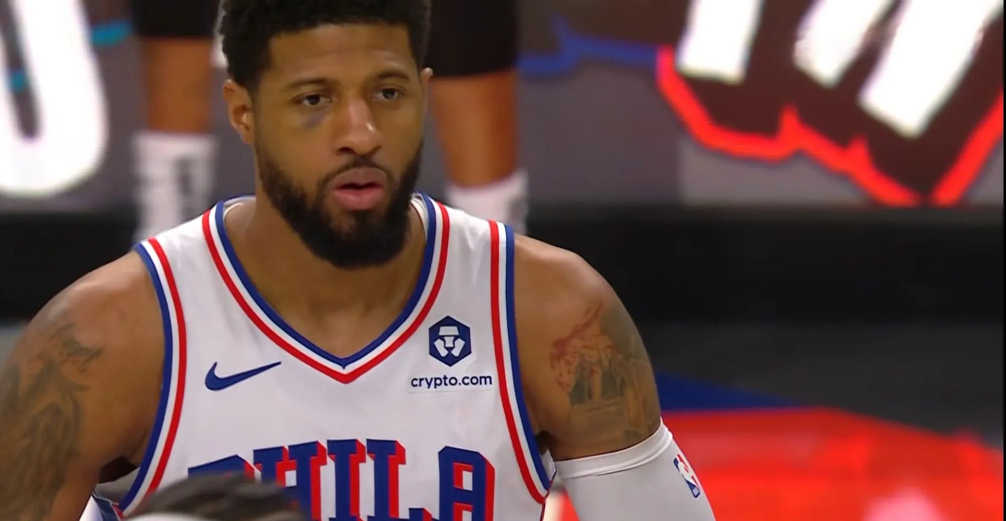 包含世界网球队绝杀金州勇士，保罗·乔治打破历史纪录强强对话全球总决赛，成为赛场最大亮点的词条