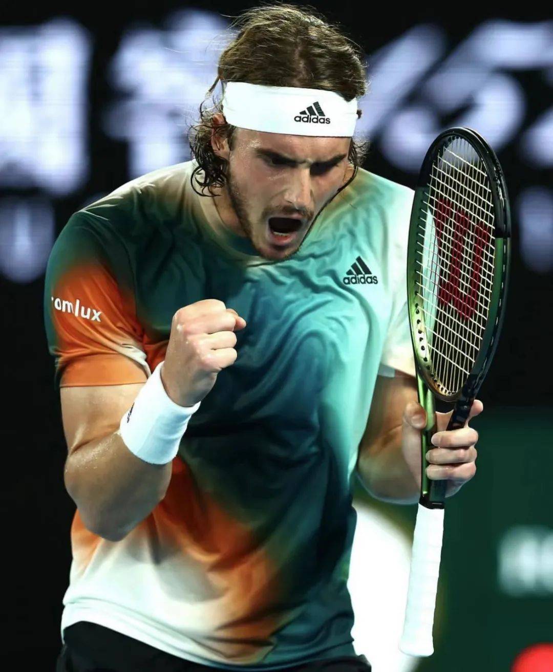 包含世界网球队绝杀金州勇士，保罗·乔治打破历史纪录强强对话全球总决赛，成为赛场最大亮点的词条