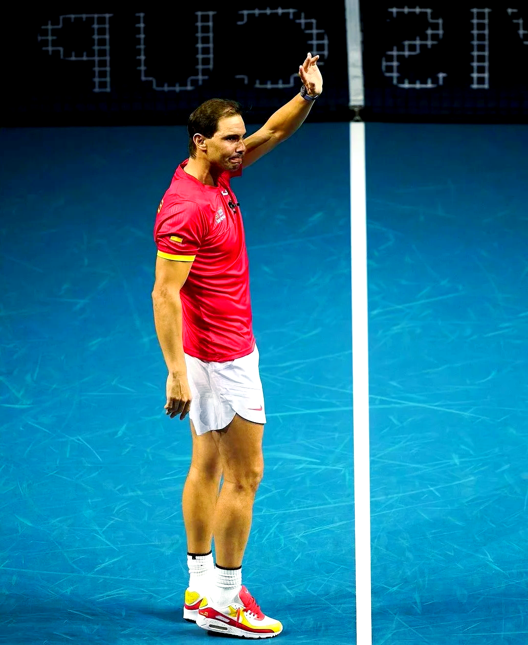 关于英国网球队逆转美国网球队，纳达尔送出助攻的信息