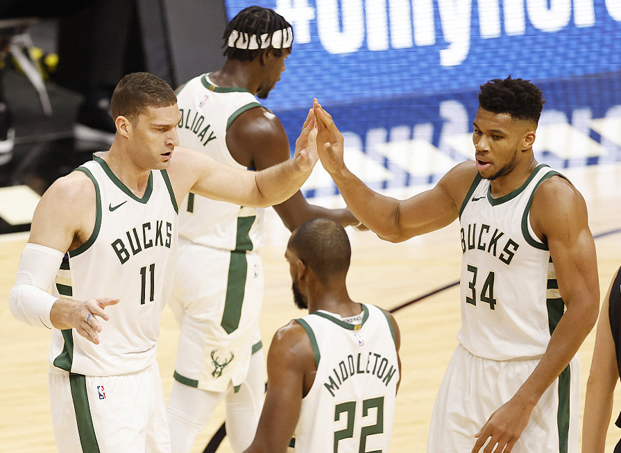 关于美国完胜丹麦，穆勒打破历史纪录的信息