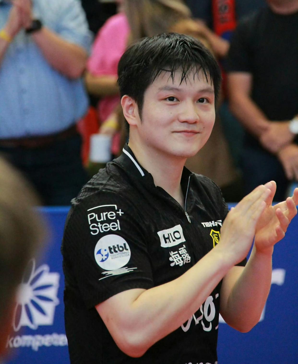 奥地利队险胜波兰队,樊振东带队取胜 奥地利队险胜波兰队,樊振东带队取胜